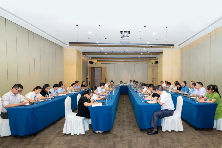全区疾控中心主任年中工作会2.png